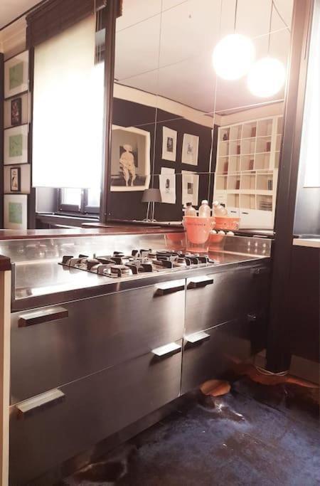 Dimora Vespri Apartment Milan Bagian luar foto